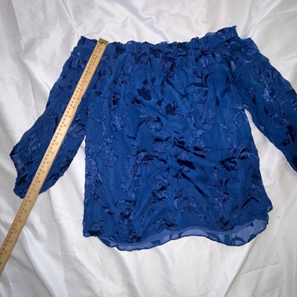 White House Black Market Floral Burnout Off-Shoulder Blouse Blue Women’s Medium - Picture 6 of 14